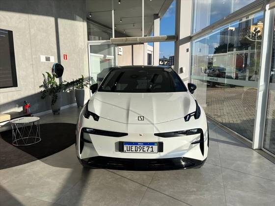 ZEEKR X 66 KW ELÉTRICO FLAGSHIP AWD ZEEKR X 66 KW ELÉTRICO FLAGSHIP AWD